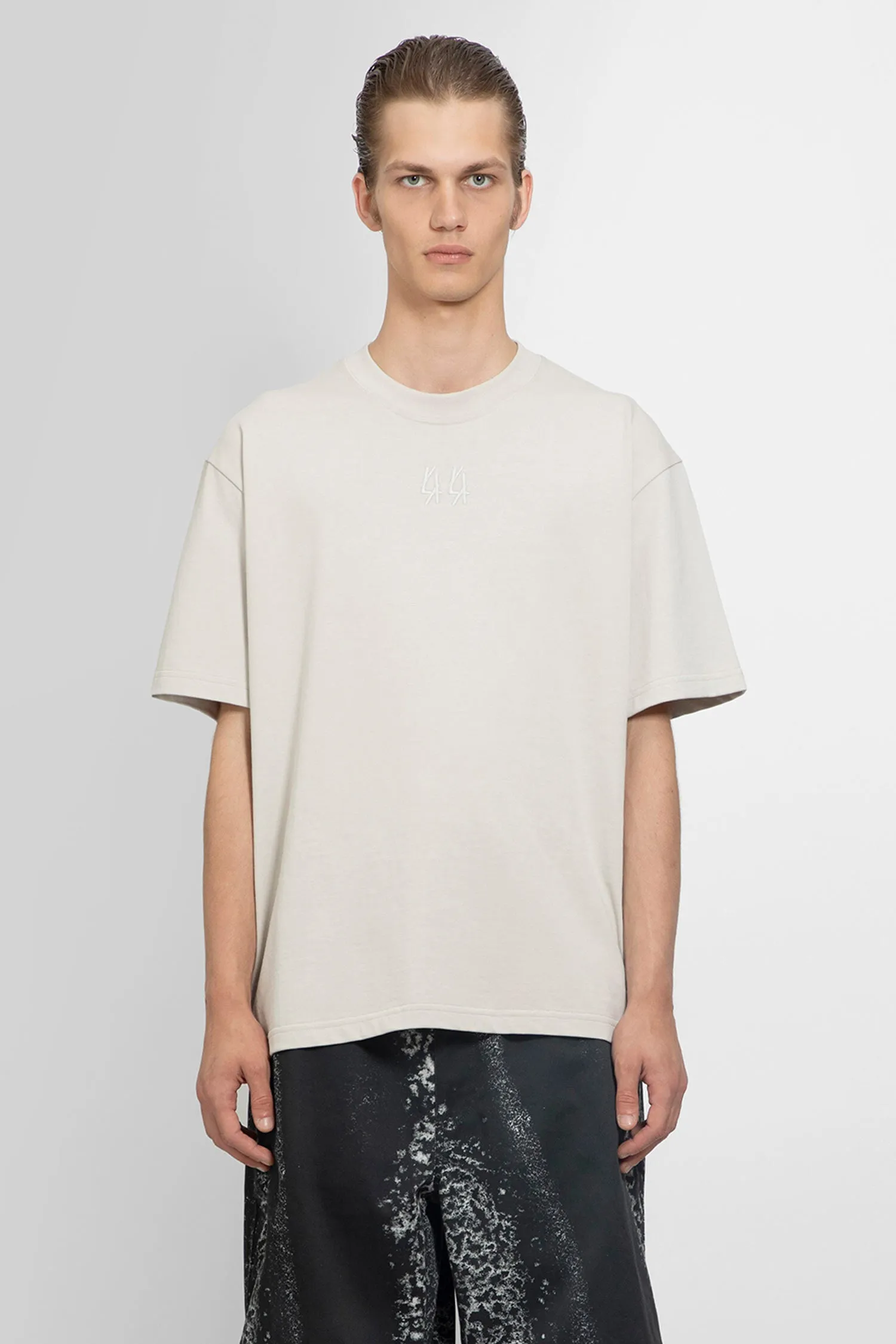 44 LABEL GROUP MAN OFF-WHITE T-SHIRTS & TANK TOPS