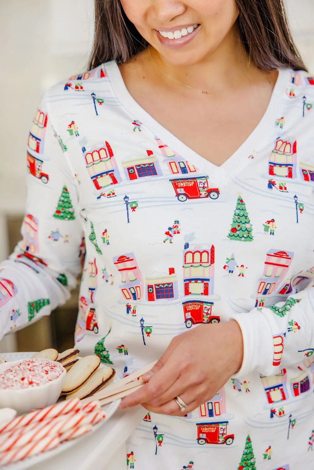 Coastal Living Lounge Set (Women's) - Merry Little Main Street with Worth Avenue White