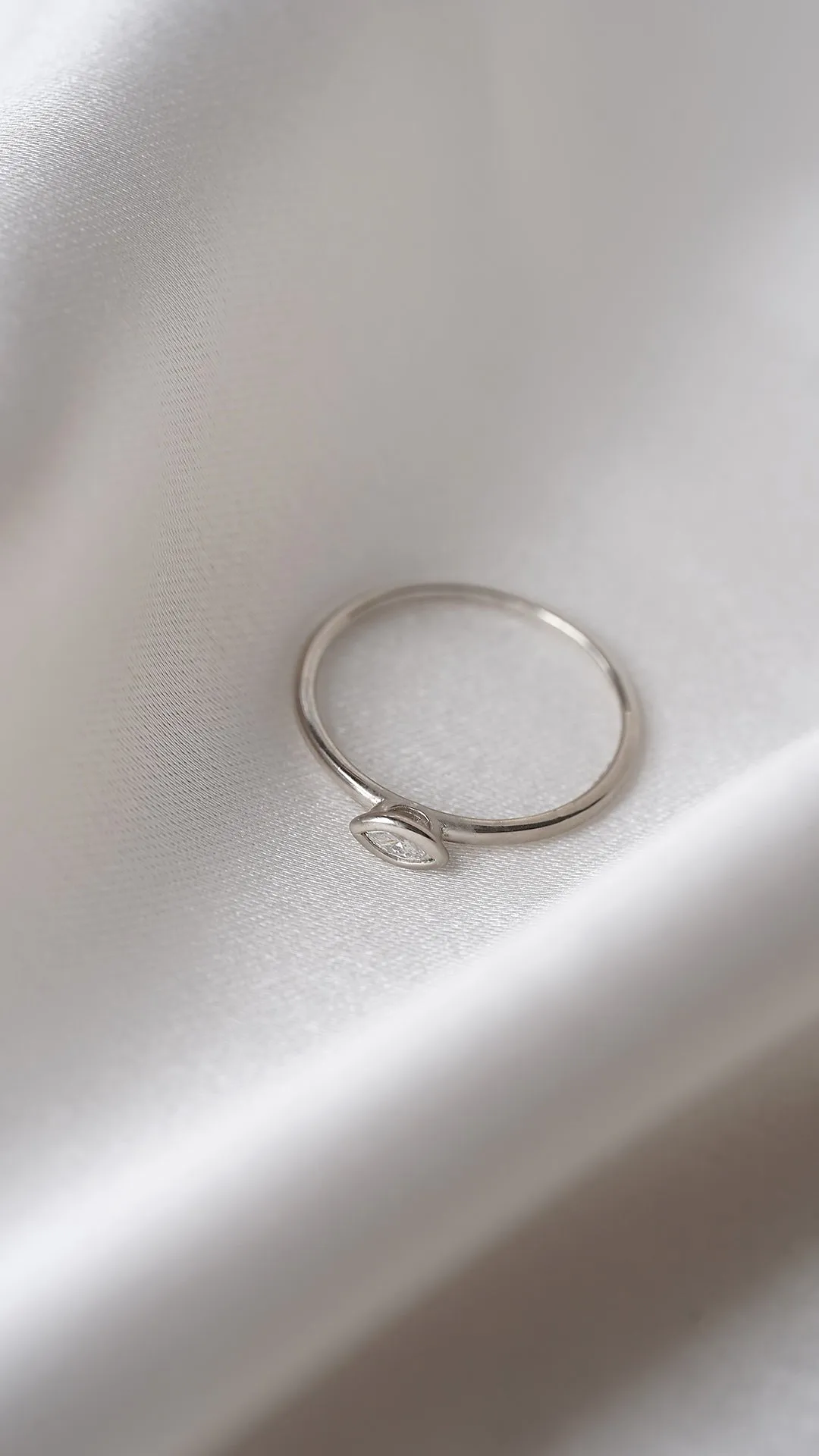 Dixie Ring 9K White Gold